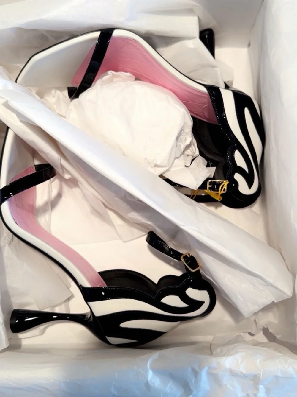 Black & White Sculpted Heel Sandals with Pink Insole - Picture 6 of 7